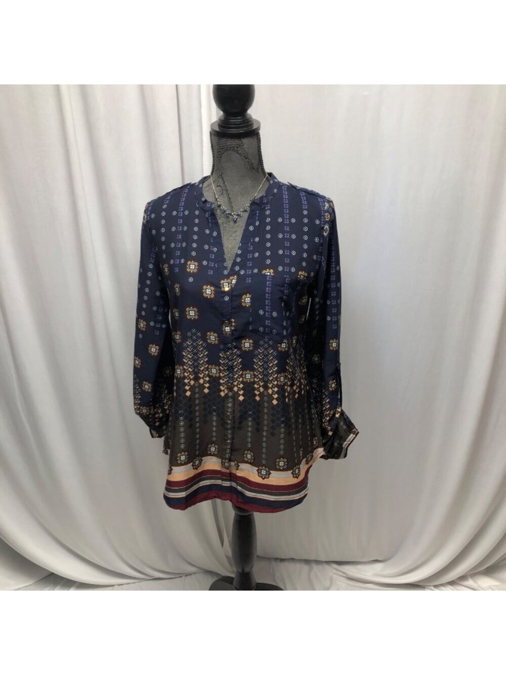 Maison Coupe Top Womens Size Medium Blue Maroon Roll Tabs Long Sleeves Tunic